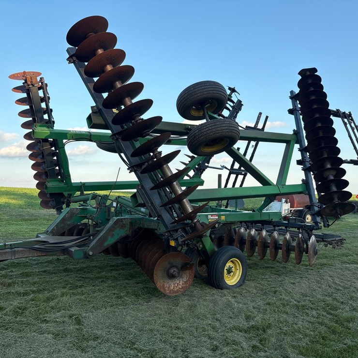 JOHN DEERE 630