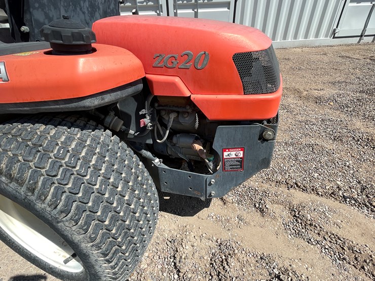 #2005-•-kubota-zero-turn-mower-image-23