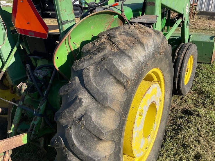 john-deere-2040-image-34