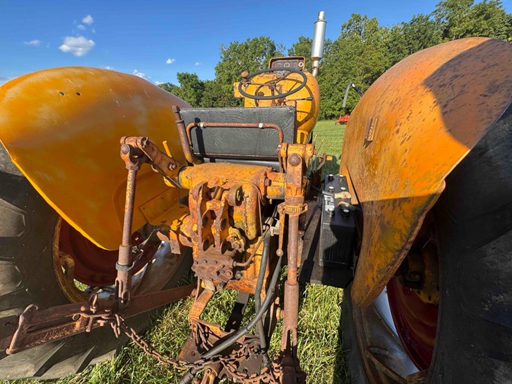 minneapolis-moline-445lp-tractor-image-14