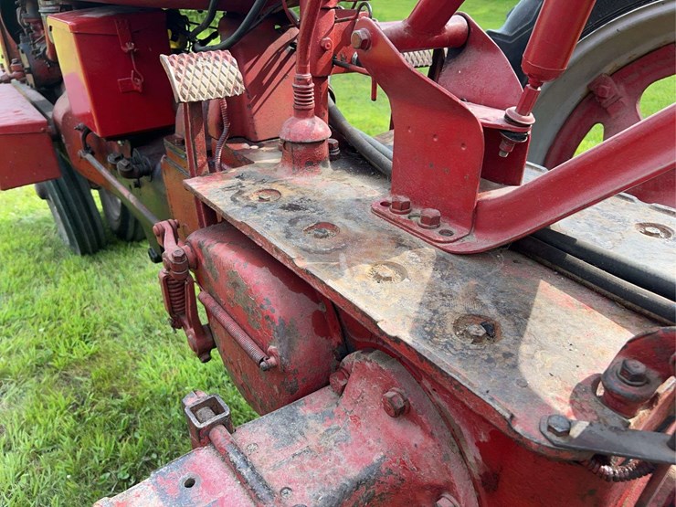 1947-farmall-h-image-36