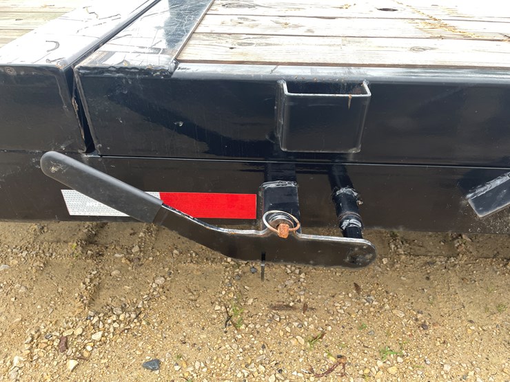 #164-•-2023-pj-tilt-top-16'-utility-trailer-(has-wi-title)-image-16