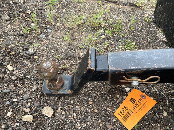 #210-•-skid-steer-mount-receiver-plate-image-7