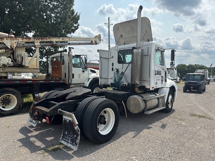 2006-caterpillar-c13-image-3