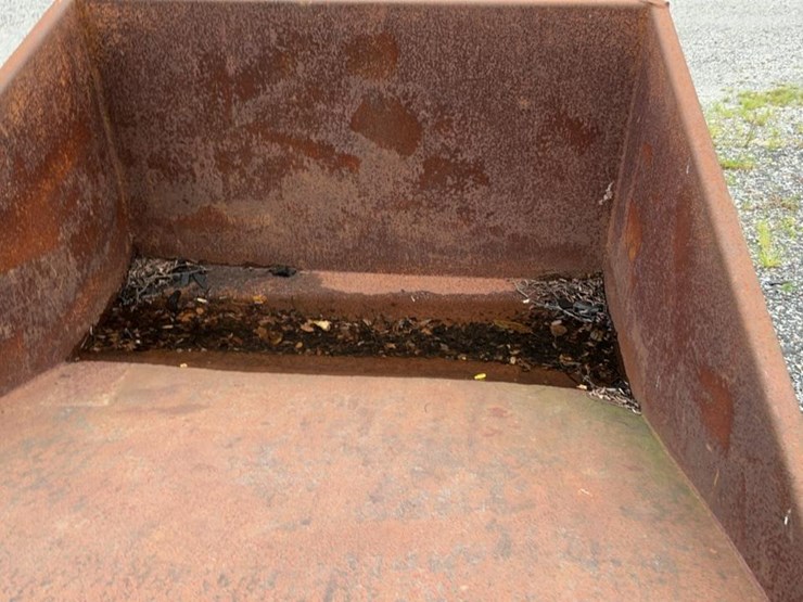 #164-•-mccullough-self-dumping-hopper-image-11
