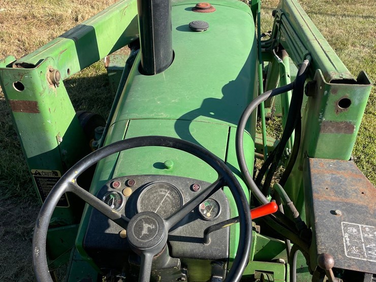 john-deere-2040-image-28