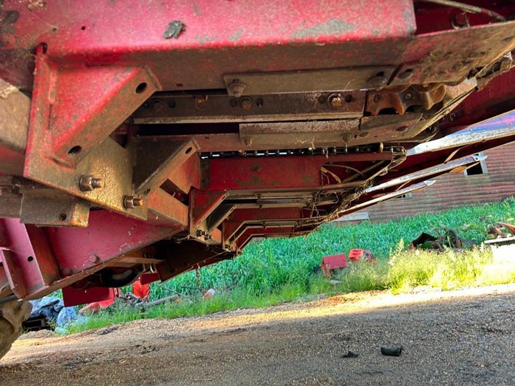 case-ih-1044-image-7