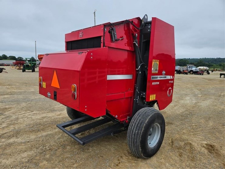 massey-ferguson-1745-image-5