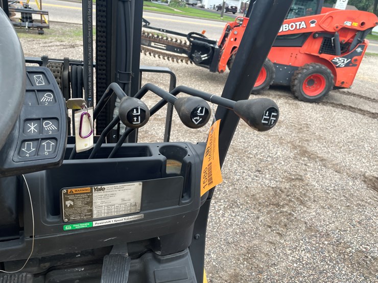 #140-•-2016-yale-glp040-lp-gas-4,000-lb-forklift-image-29