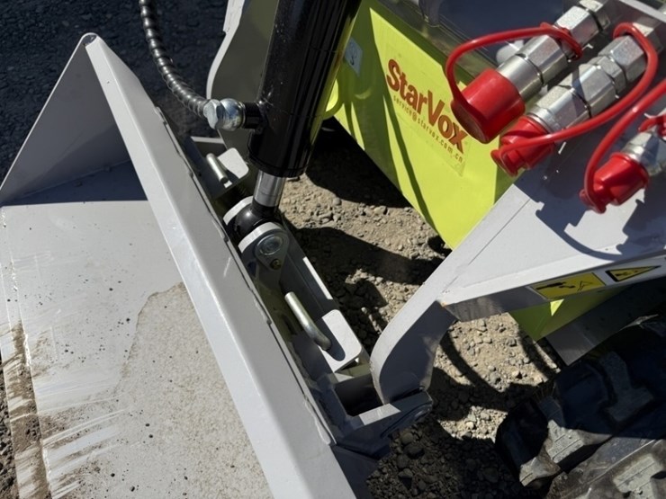 2025-starvox-sv480-mini-compact-track-loader-image-10