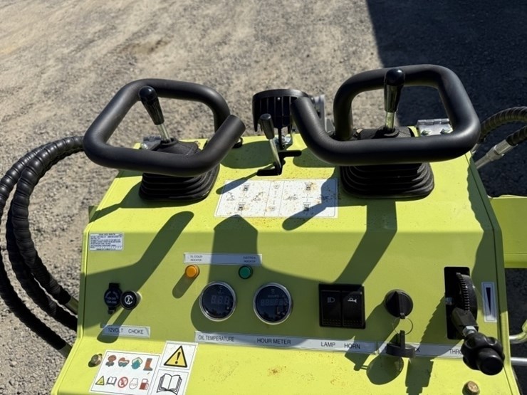 2025-starvox-sv480-mini-compact-track-loader-image-17