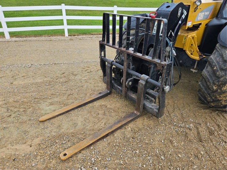 caterpillar-th407c-image-13