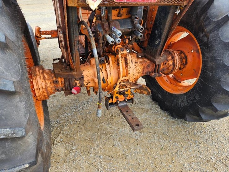 massey-ferguson-383-image-15