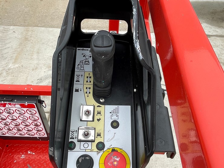 #128-•-2025-skyjack-sj3220e-scissors-lift-image-33