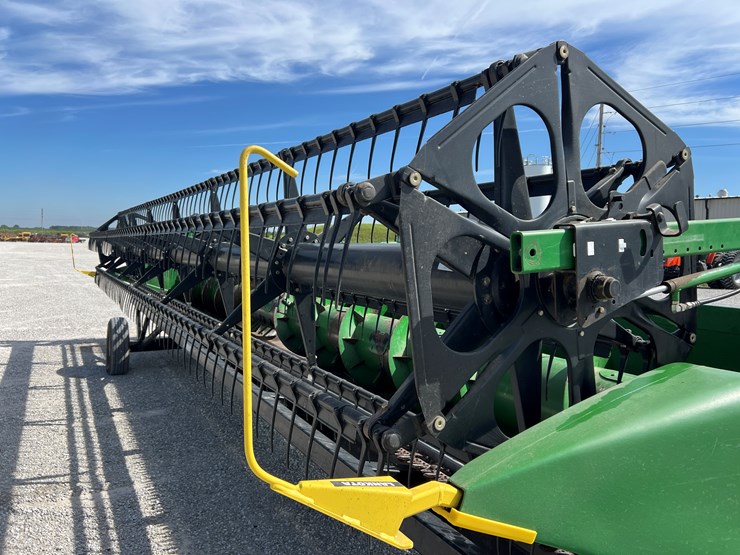 2006-john-deere-630f-image-2