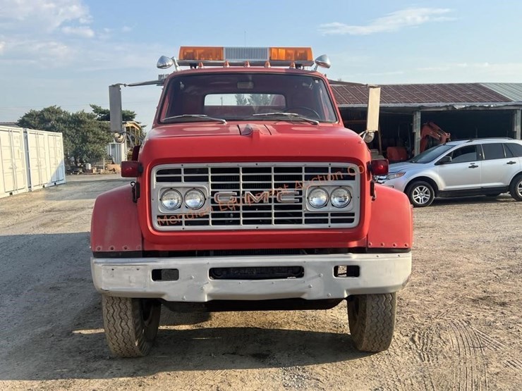 1970-gmc-7000-image-8