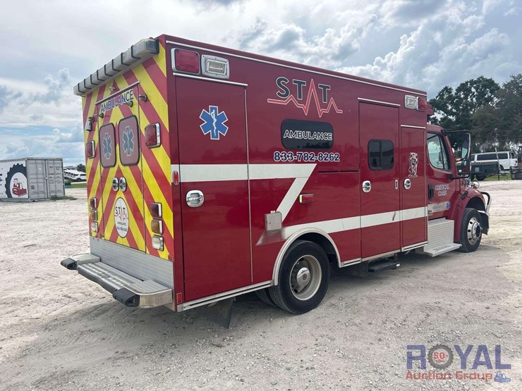 2012-freightliner-m2-106-braun-ambulance-image-3