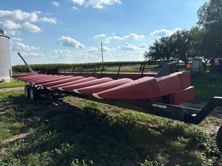 12-row-30”-corn-head-(-ih-1000-series-frame)-image-1