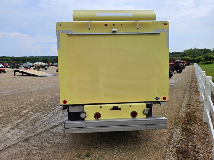 2019-ford-e450-image-4