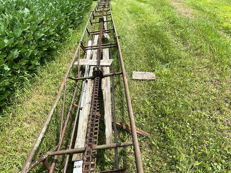 #5505-•-john-deere-61'-metal-bale-elevator-image-8