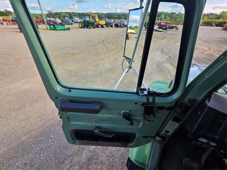 #384-•-1995-ih-4900-crew-cab-dump-truck-image-33