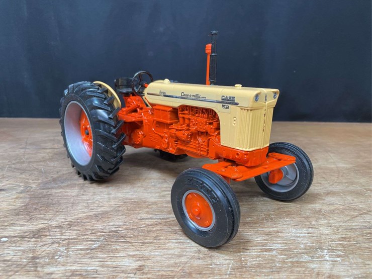 1/16-case-800-1990-nfts-nib-ertl-image-11