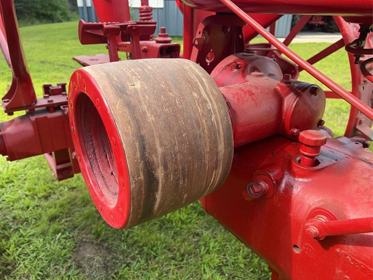 1940-farmall-h-distillate-image-25