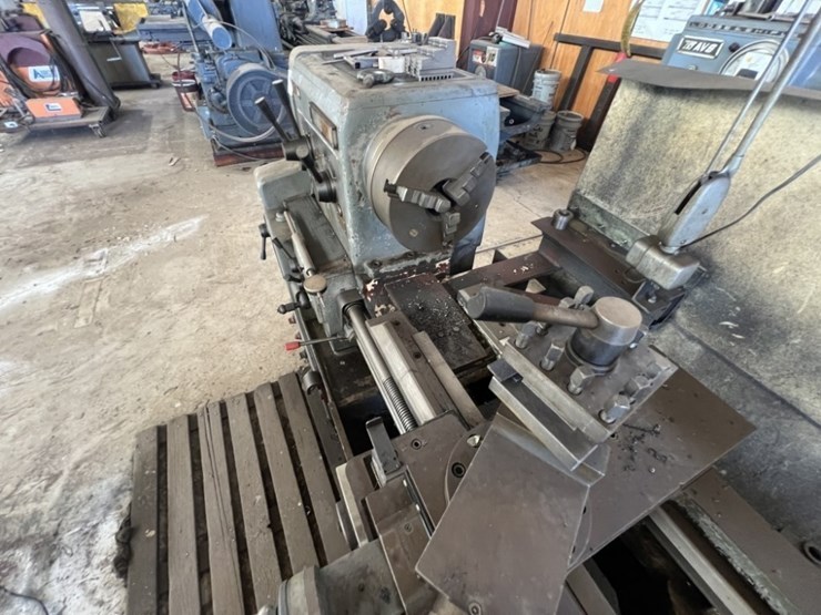 yang-iron-gear-head-engine-lathe-image-5