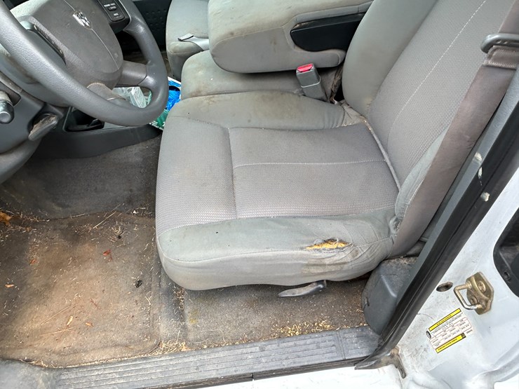 2005-dodge-dakota-image-45
