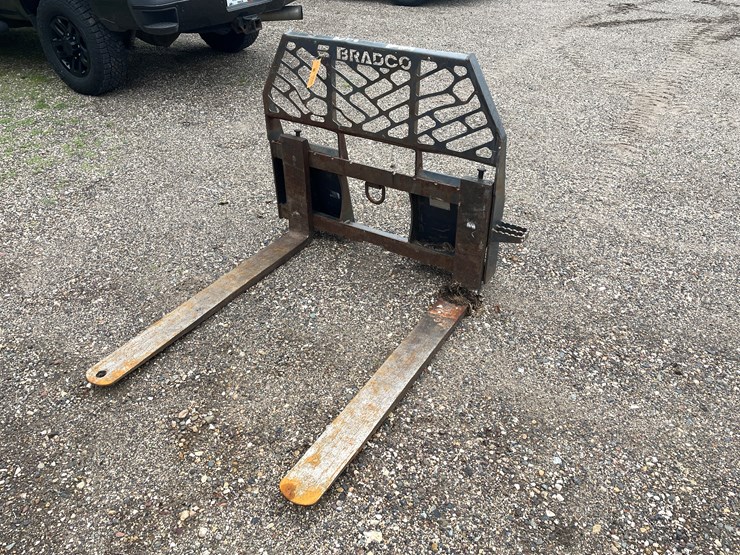 #192-•-bradco-skid-steer-mount-pallet-forks-image-1