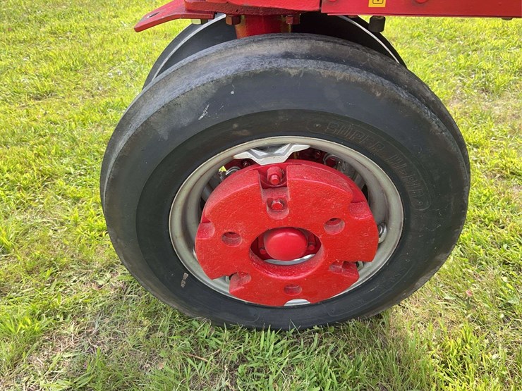 1948-farmall-h-with-automatic-cab-image-14