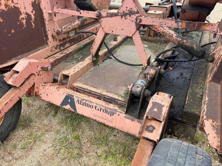 alamo-16ft-bat-wing-mower-image-14