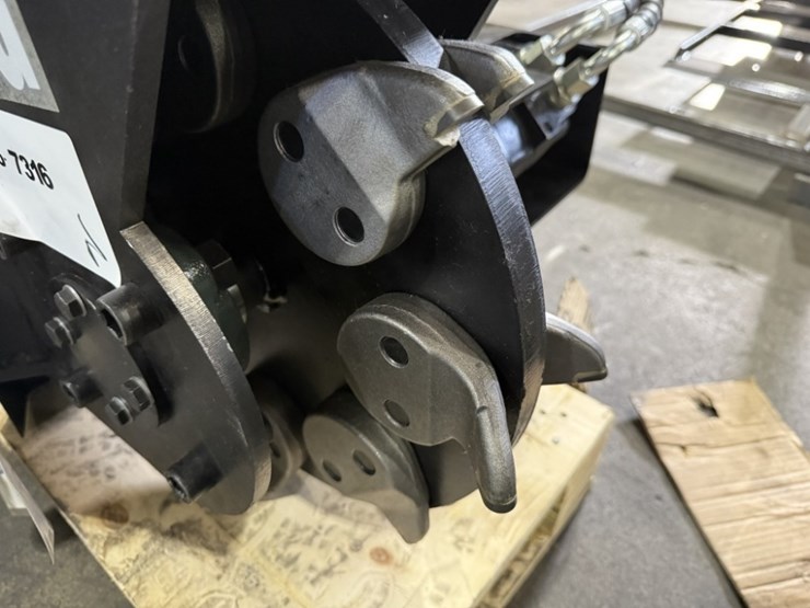2025-ir-stump-grinder-image-5