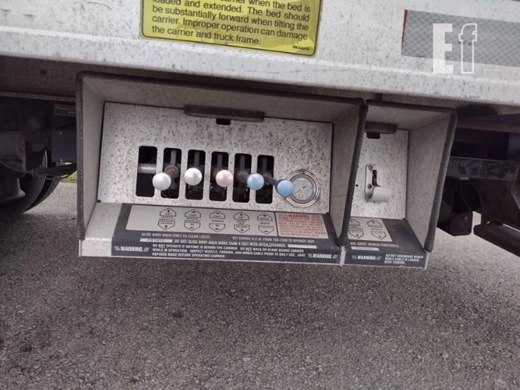 2019-18-freightliner-m2-106-rollback^title^-9506-image-26