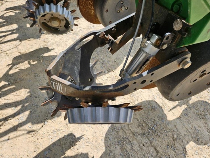 #225-•-westfield-130-71-13"-grain-auger-image-35