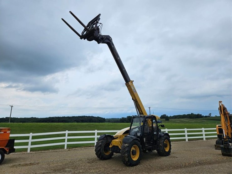 caterpillar-th407c-image-9