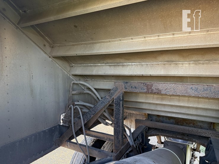 2015-merritt-38ft-image-30