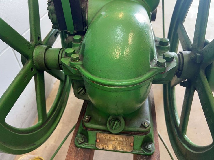 john-deere-e-1-1/2hp-engine-image-6