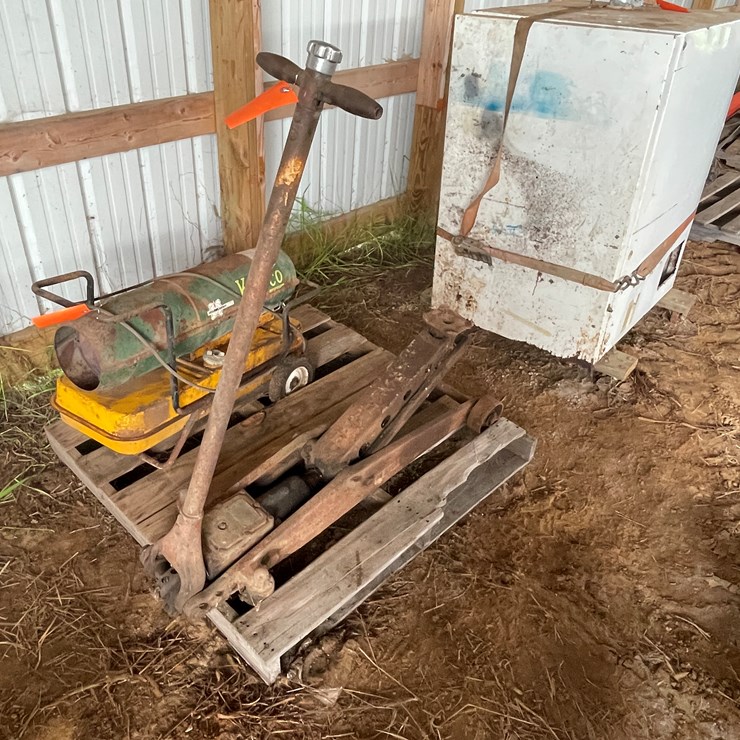 #5519 • Blackhawk Floor Jack