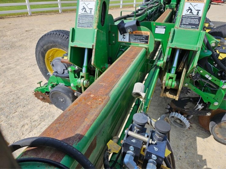 #225-•-westfield-130-71-13"-grain-auger-image-23