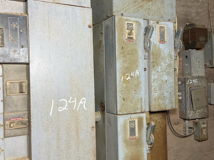 #124a-•-electrical-box-image-12