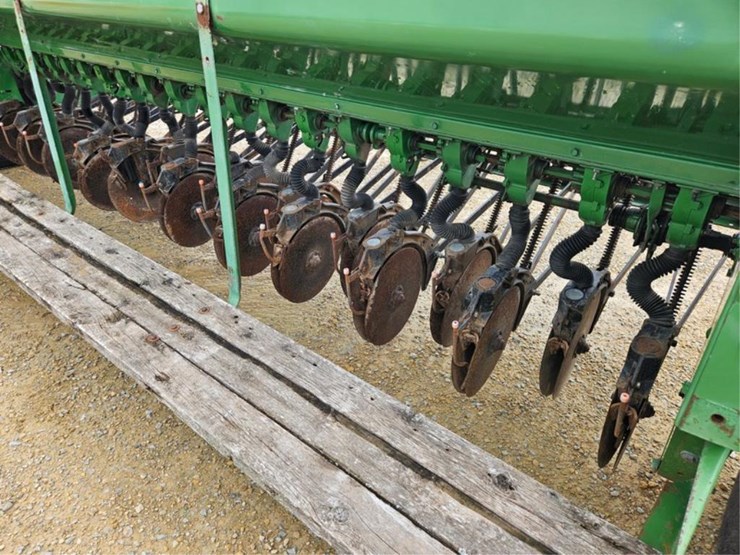 john-deere-8300-image-27