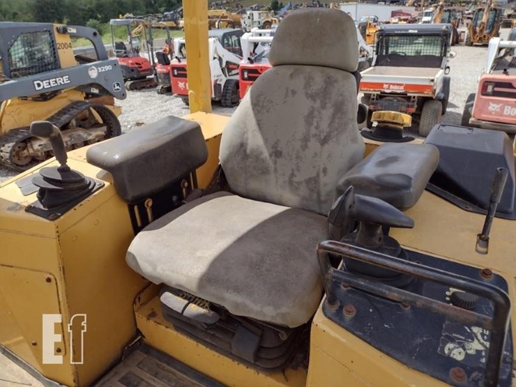 deere-650h-image-10