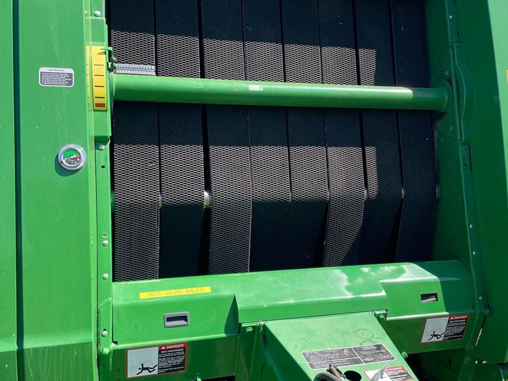 2013-john-deere-569-premium-image-16