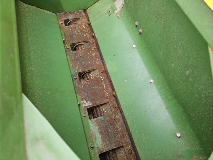 john-deere-8100-image-19