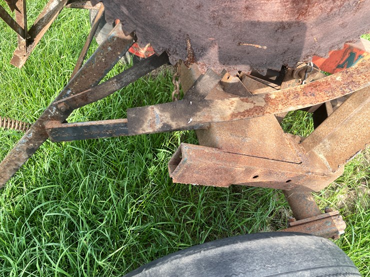 #5478-•-new-idea-pto-driven-buzz-saw-image-14