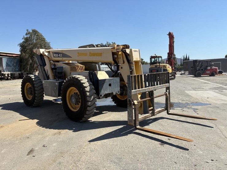 2018-gehl-rs8-42-image-2