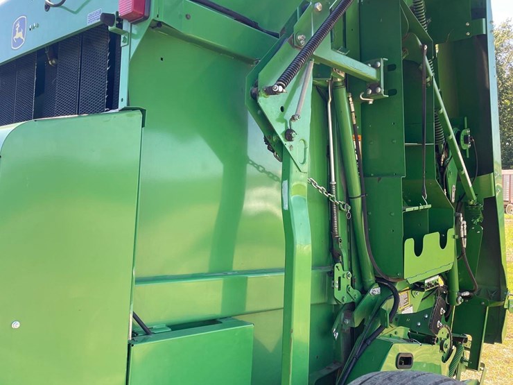 2017-john-deere-569-premium-image-25
