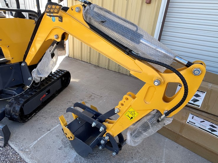 #4600-•-landhero-mini-excavator-image-2
