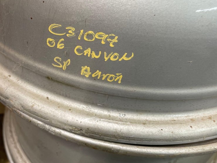 4-rims-for-canyon-gm-wheels-image-3
